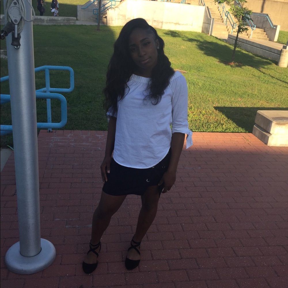 Meet your Posher, Alisha